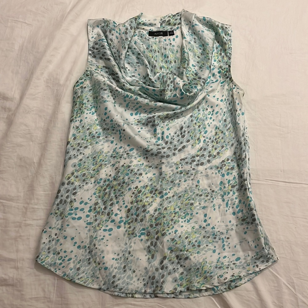 Apt.9 women’s XS sleeveless blouse